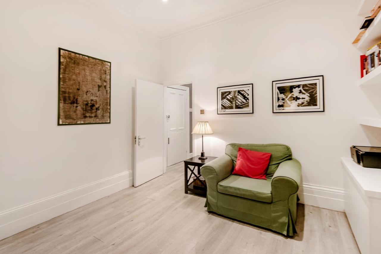 Lovely 2 Bedroom Flat In The Heart Of Chelsea Londen Buitenkant foto